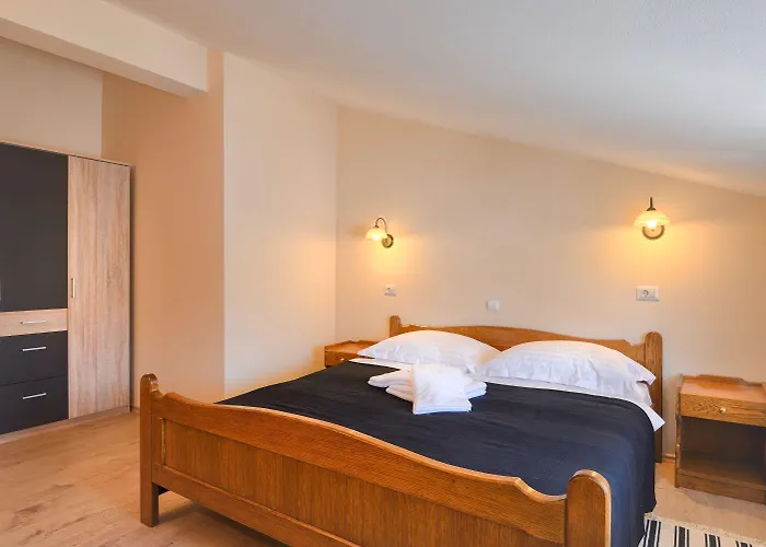 Charmantes Nur 800 Meter Zum Mit Pool, Grillbereich, Waschmaschine * Пореч