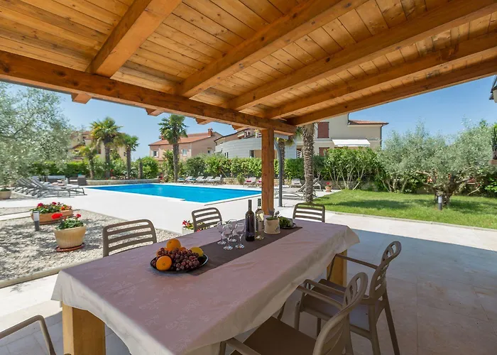 Apartmán Charmantes Nur 800 Meter Zum Mit Pool, Grillbereich, Waschmaschine