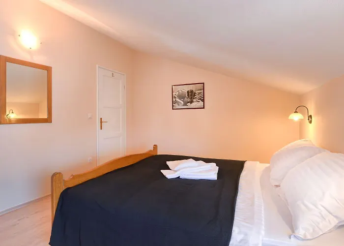 Charmantes Nur 800 Meter Zum Mit Pool, Grillbereich, Waschmaschine Apartman