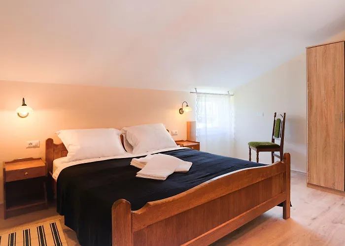 Apartman Charmantes Nur 800 Meter Zum Mit Pool, Grillbereich, Waschmaschine *
